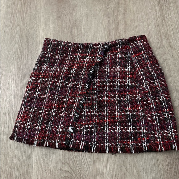 Twelve by Twelve Burgundy Plaid Tweed A-Line Mini Skirt - Picture 2 of 4